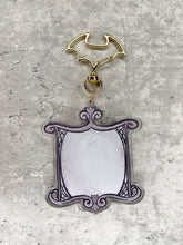 Load image into Gallery viewer, Spoopy Obake &quot;Mirror&quot; - Shaker Keychain!
